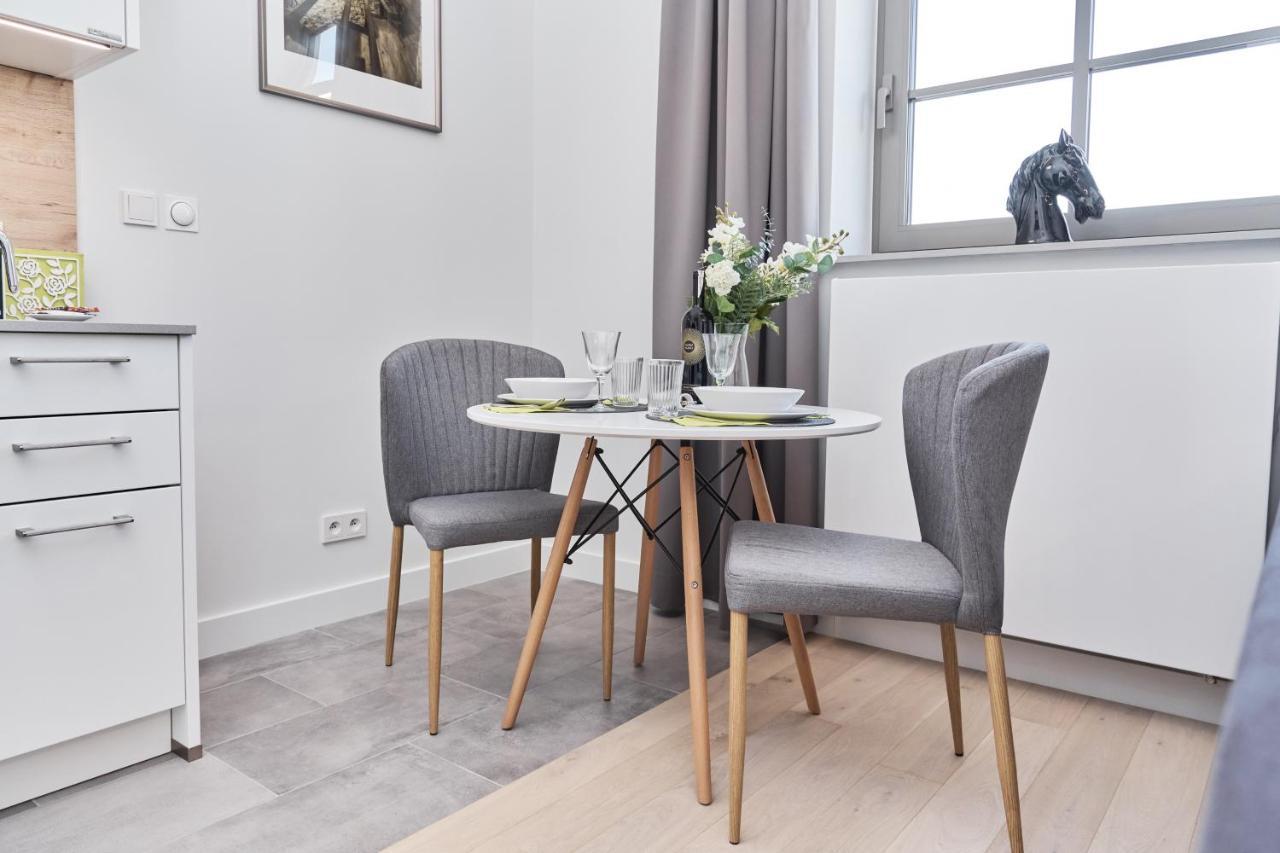 Eleganckie Studia Wyspa Slodowa By Noclegi Renters ヴロツワフ エクステリア 写真
